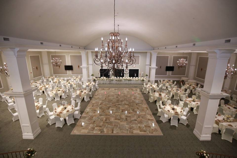 Bel Air Events wedding venue Kokomo - Lightning Limo transportation